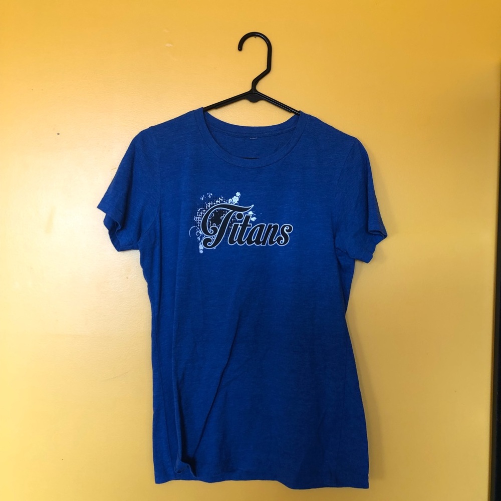 blue “titans” shirt